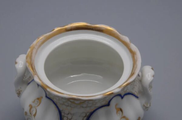 Schumann Porzellan Manufaktur - porcelain jar and cover, mid 19th century