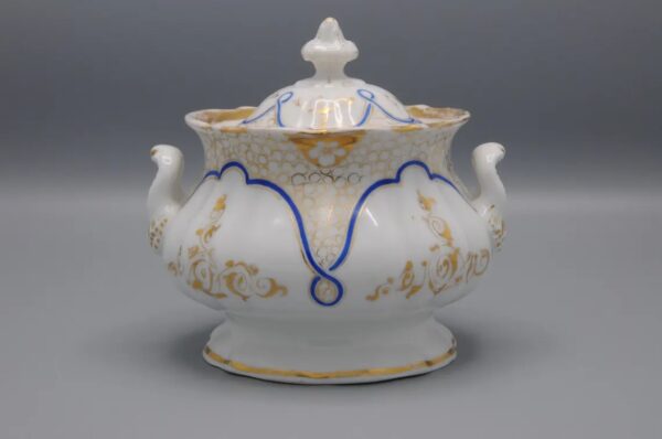 Schumann Porzellan Manufaktur - porcelain jar and cover, mid 19th century