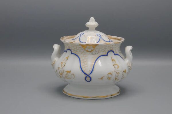 Schumann Porzellan Manufaktur - porcelain jar and cover, mid 19th century