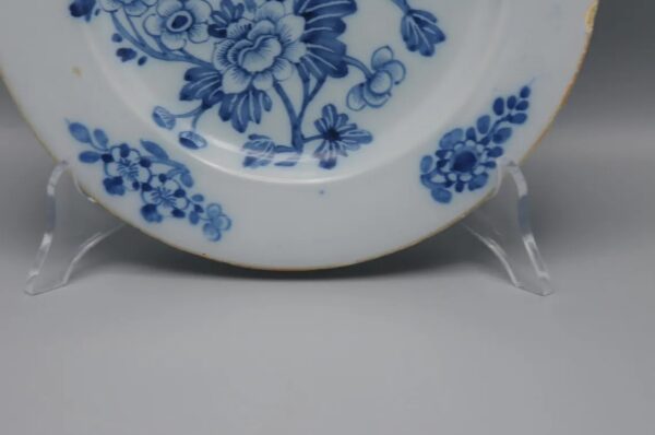 English Delft - Blue and white chinoiserie delftware plate - 18th century