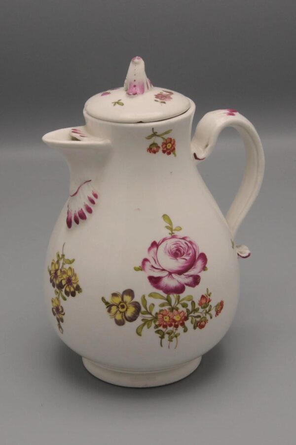 Vienna Porcelain - Rococo Coffeepot, late 18th century