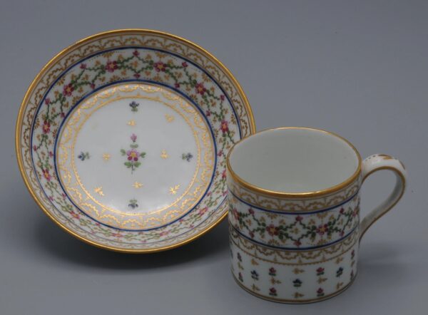 André Leboeuf, Manufacture à la Reine' - Coffee cup and saucer 'Litron', late 18th century