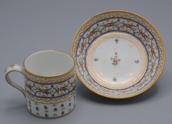 André Leboeuf, Manufacture à la Reine' - Coffee cup and saucer 'Litron', late 18th century