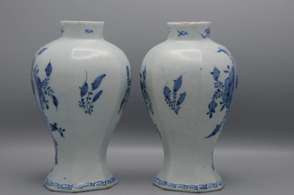 Delftware pair of Vases - by "De Lampetkan", Delft 18th century