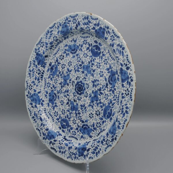Delft - Charger with 'mille fleurs' decor, early 18th century