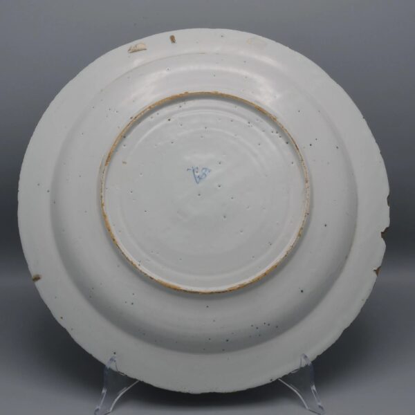 Delft - Charger with 'mille fleurs' decor, early 18th century