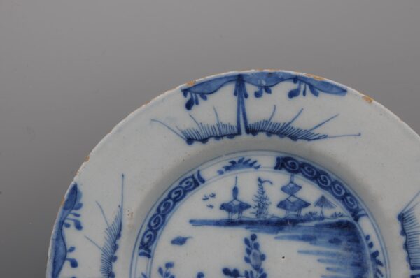 Delft chinoiserie plate - 18th century