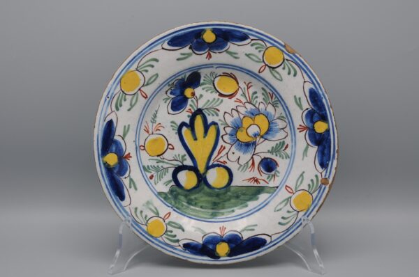 Delft polychrome 'Boerendelft' plate - early 19th century