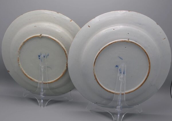 Pair of Delft 'Peacock' chargers by Pieter Paree - second half 18th century