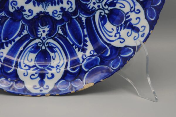 The Greek A, Dextra - 18th century Delft charger