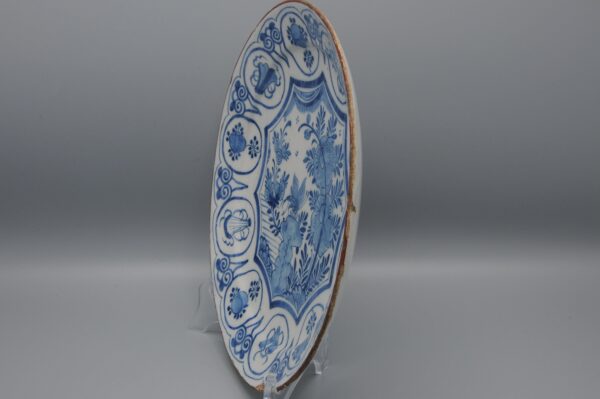 Delft "De Witte Starre" - 18th century Dragonfly Charger