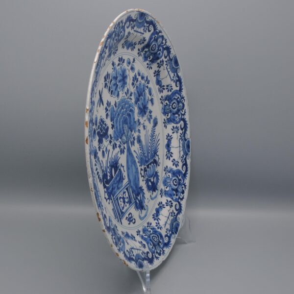Delft - Charger with chinoiserie decor, 18th century