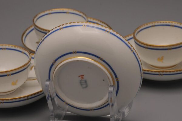 Vienna porcelain, 4 cups and saucers, Neoclassical, 1781