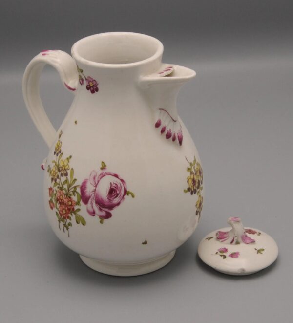 Vienna Porcelain - Rococo Coffeepot, late 18th century