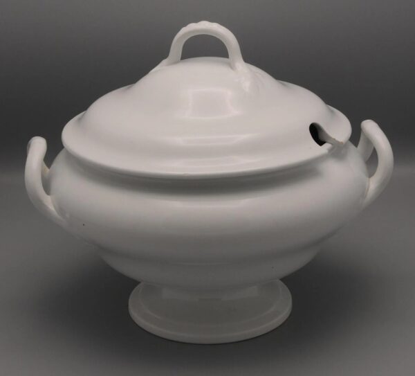 Petrus Regout- Soup Tureen and Cover