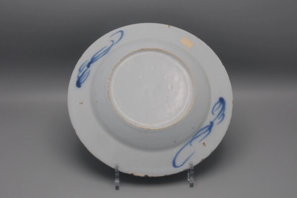 Liverpool (?) - English Delftware Chinoiserie Plate, mid 18th century