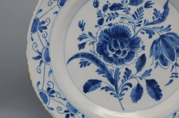 Dutch Delft - pair of blue and white Delftware dishes, late 18th century