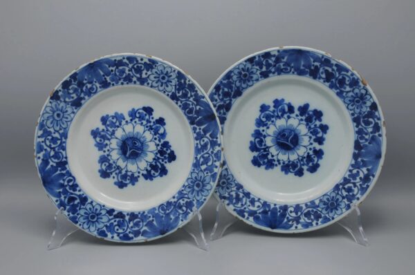Dutch Delft - pair of Delft blue floral plates, 18th century