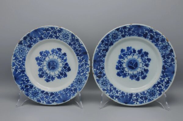Dutch Delft - pair of Delft blue floral plates, 18th century