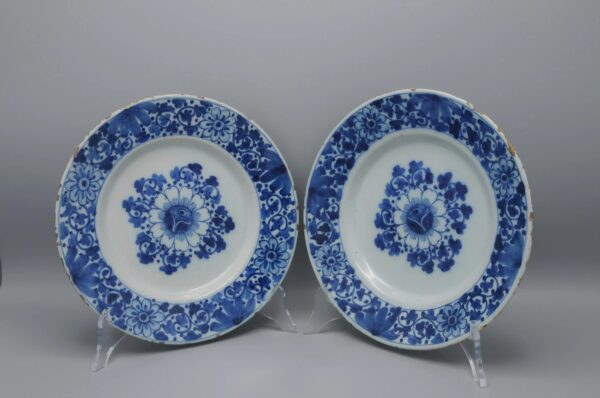 Dutch Delft - pair of Delft blue floral plates, 18th century