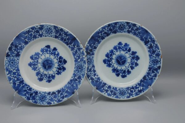 Dutch Delft - pair of Delft blue floral plates, 18th century