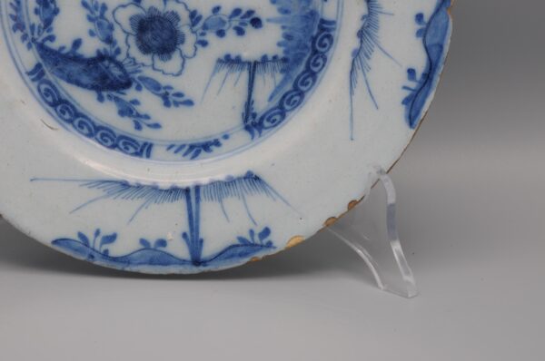 Delft chinoiserie plate - 18th century