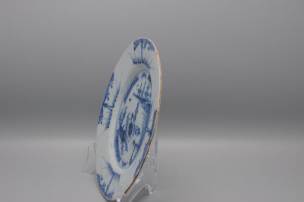 Delft chinoiserie plate - 18th century