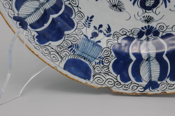 Delft 'Peacock' charger by The Claauw - second half 18th century