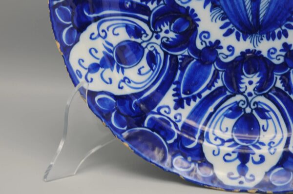 The Greek A, Dextra - 18th century Delft charger