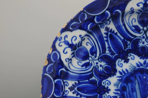 The Greek A, Dextra - 18th century Delft charger