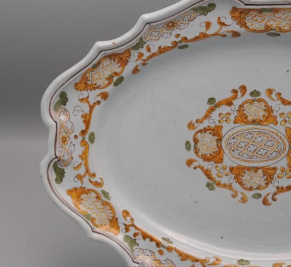 Manifattura San Carlo della Real Fabbrica di Caserta - Serving dish 18th century