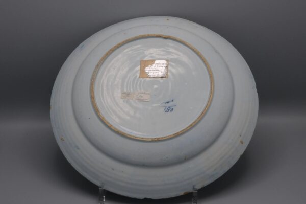 Delft Chinoiserie Charger - De Claauw, mid 18th century