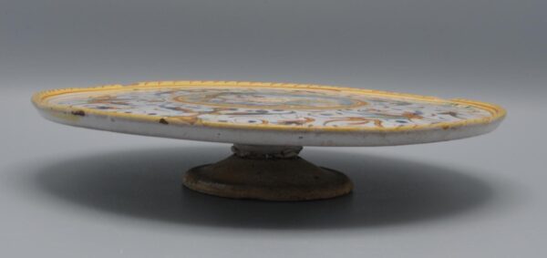 Deruta alzatina dish on stand, mythological scene- 18th century