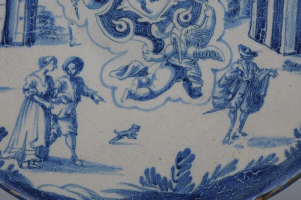 Savona - Armorial Alzatina dish on stand, 18th century, Savona Crest Mark