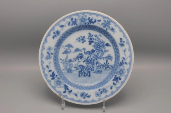 Liverpool (?) - English Delftware Chinoiserie Plate, mid 18th century