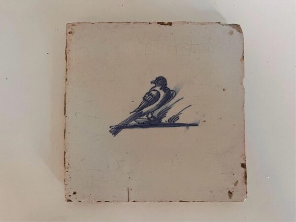 Delft blue Tile with a bird - 17th century