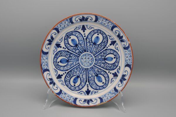 Delft Blue and White Plate with rare geometric decoration - mid 18th century