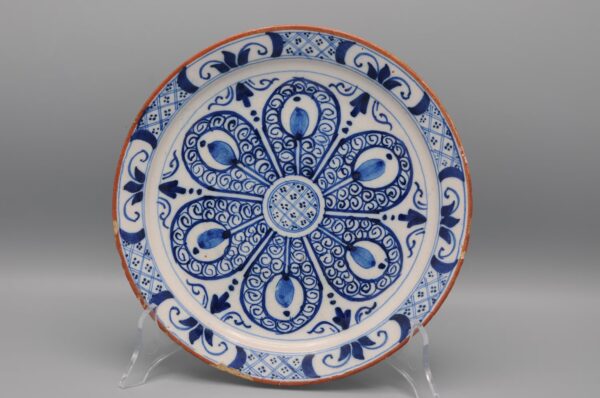 Delft Blue and White Plate with rare geometric decoration - mid 18th century