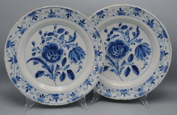 Dutch Delft - pair of blue and white Delftware dishes, late 18th century
