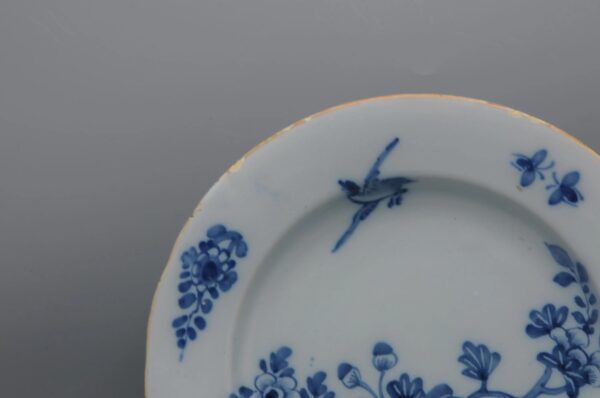 English Delft - Blue and white chinoiserie delftware plate - 18th century