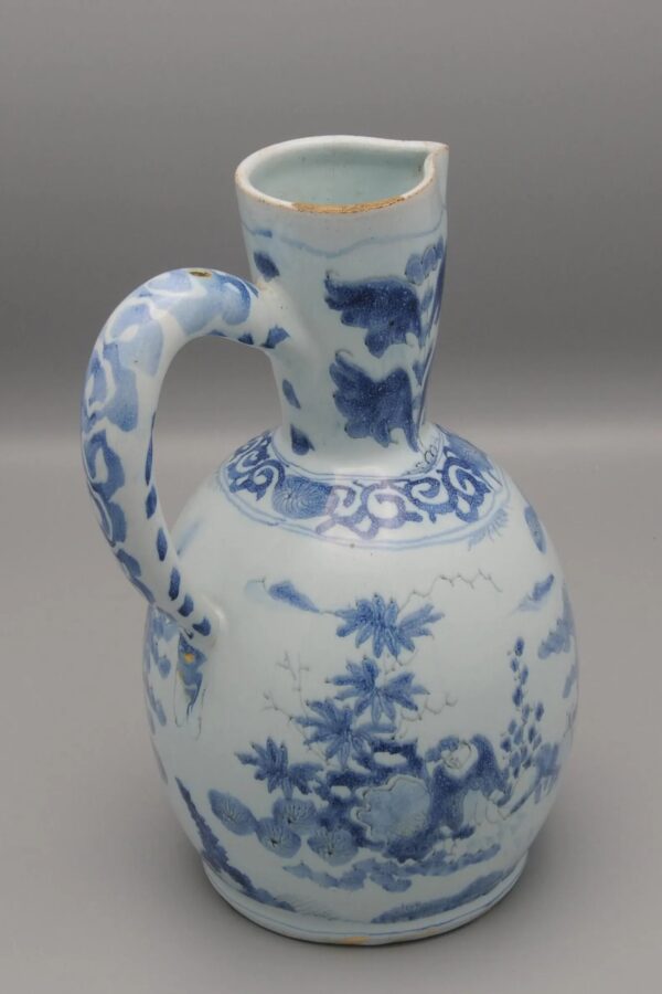 Delftware Blue pitcher chinoiserie decor - late 17th century