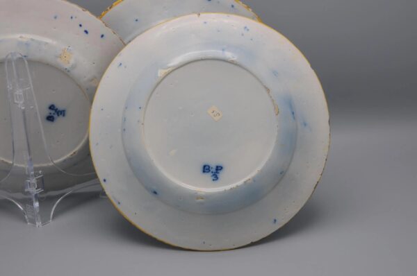 Delft set of 3 'Peacock' plates by 'De Blompot' - second half 18th century