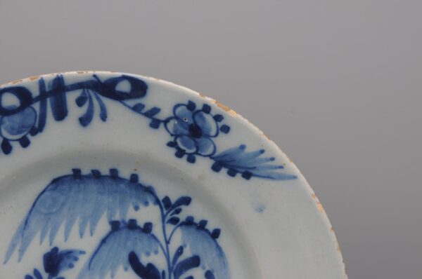 Delft chinoiserie plate - Mid 18th century