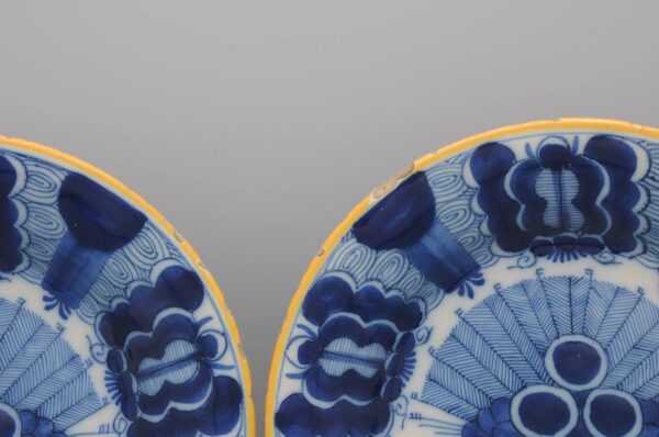 Delft pair of 'Peacock' plates by 'De Blompot' - second half 18th century