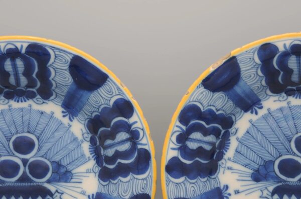 Delft pair of 'Peacock' plates by 'De Blompot' - second half 18th century