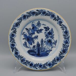 Delft plate with flowers - ca 1800