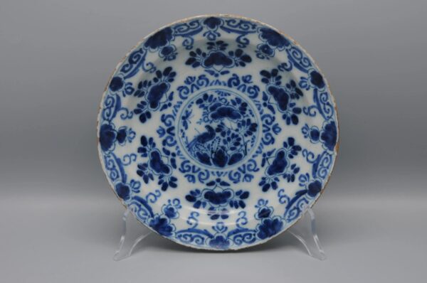 Delft chinoiserie plate - 1st half 18th century