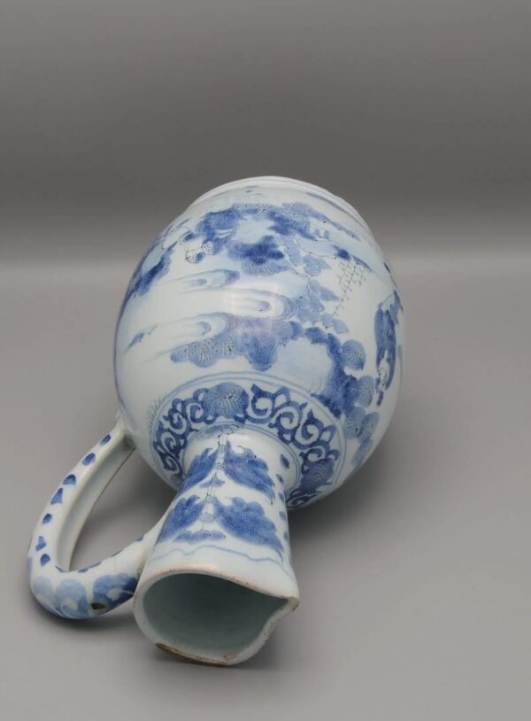 Delftware Blue pitcher chinoiserie decor - late 17th century