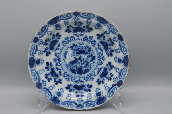 Delft chinoiserie plate - 1st half 18th century