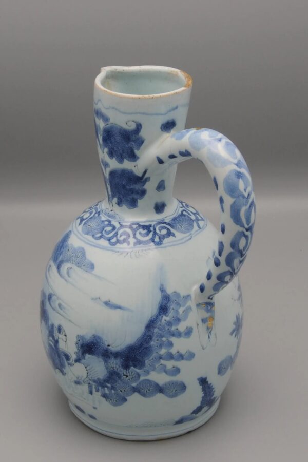 Delftware Blue pitcher chinoiserie decor - late 17th century